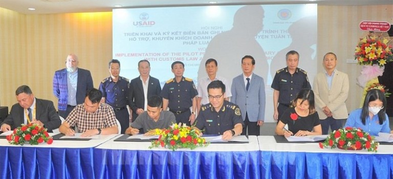 Công ty CP Kho vận Tân Cảng tham gia chương trình Tự Nguyện Tuân Thủ Pháp Luật Hải Quan